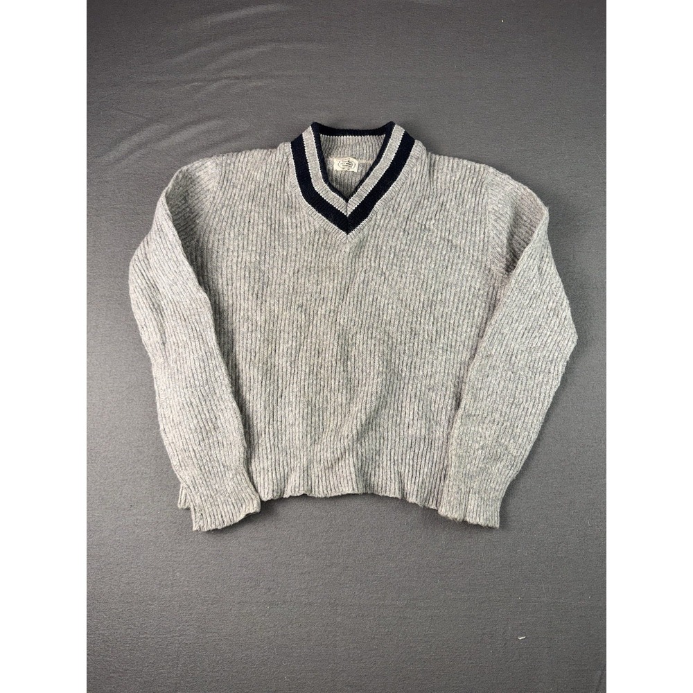 Vintage ILGWU Wool Mohair Gray V-Neck Ribbed Knit Sweater Womens Medium
